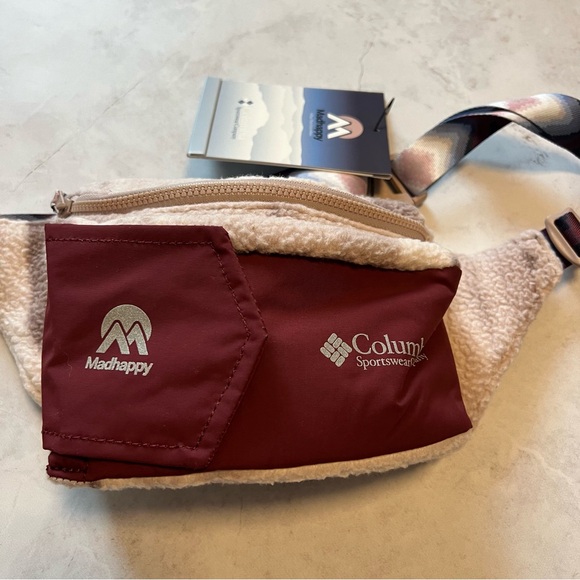 NWT Madhappy × Columbia Limited Edition Fleece XT Fanny Pack - Picture 3 of 12